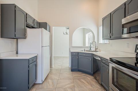 9161 N Eaglestone Loop, Tucson, AZ 85742 photo 12