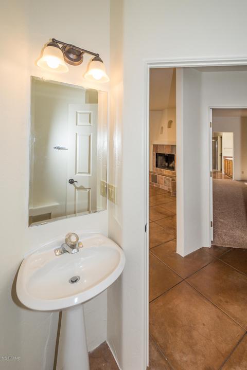 1532 E Painted Colt Loop, Tucson, AZ 85719 photo 26
