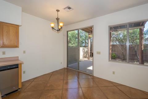 1532 E Painted Colt Loop, Tucson, AZ 85719 photo 11