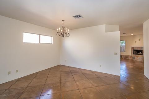 1532 E Painted Colt Loop, Tucson, AZ 85719 photo 15