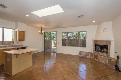 1532 E Painted Colt Loop, Tucson, AZ 85719 photo 8