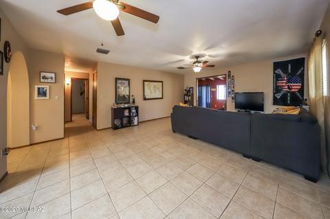 10485 E Observatory Dr, Vail, AZ 85641 photo 5