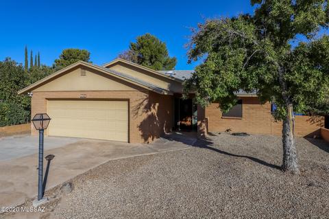 10485 E Observatory Dr, Vail, AZ 85641 photo 3