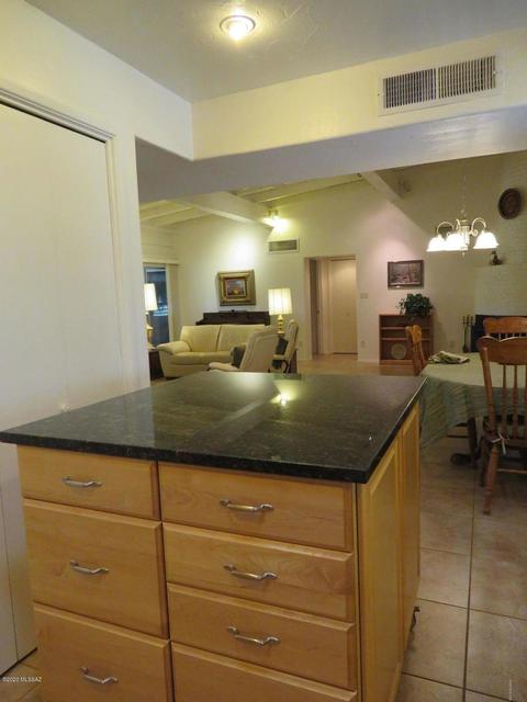 1027 Irene Cir, Pearce, AZ 85625 photo 3