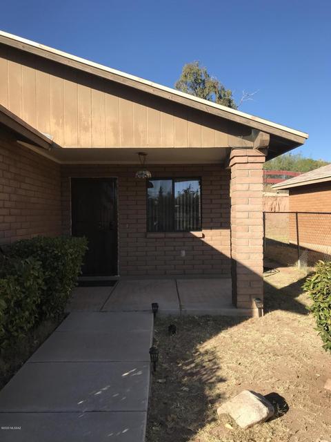 447 E Baffert Dr, Nogales, AZ 85621 photo 3
