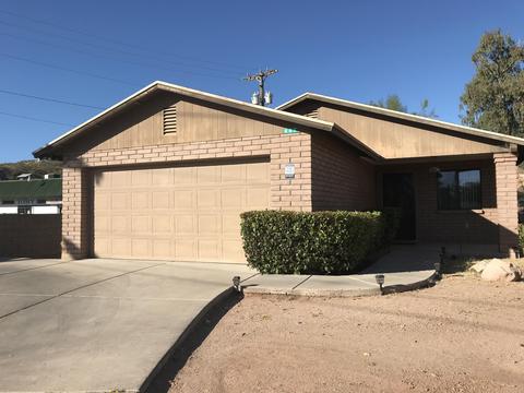 447 E Baffert Dr, Nogales, AZ 85621 photo 2