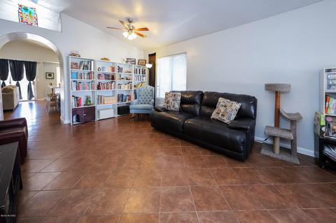 9114 Elderberry St, Tucson, AZ 85747 photo 3