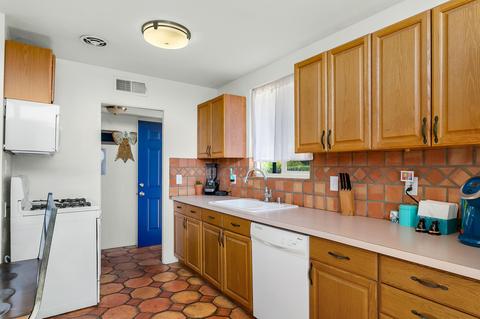 3763 E Sylvane St, Tucson, AZ 85713 photo 3