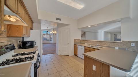 10650 E Bridgeport St, Tucson, AZ 85747 photo 7