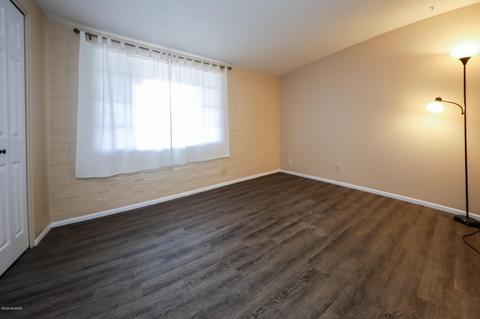8448 E Beverly St, Tucson, AZ 85710 photo 18