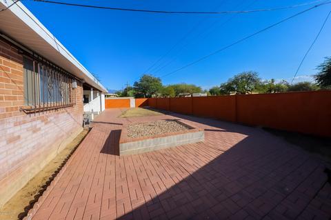 8448 E Beverly St, Tucson, AZ 85710 photo 29
