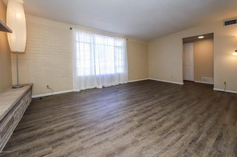 8448 E Beverly St, Tucson, AZ 85710 photo 4