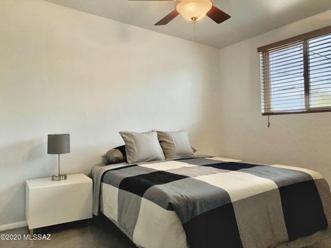 4817 E 28th St, Tucson, AZ 85711 photo 4