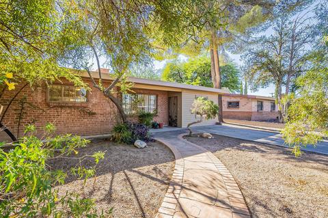 6012 Eli Dr, Tucson, AZ 85711 photo 1