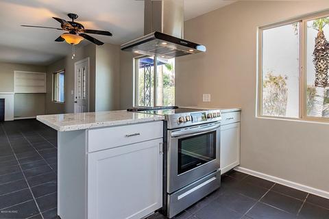4636 E 8th St, Tucson, AZ 85711 photo 7