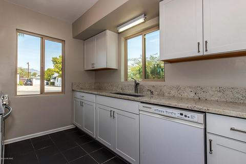 4636 E 8th St, Tucson, AZ 85711 photo 6
