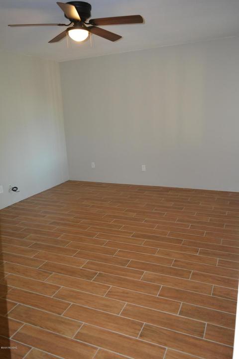 660 E River Rd #M, Tucson, AZ 85704 photo 8