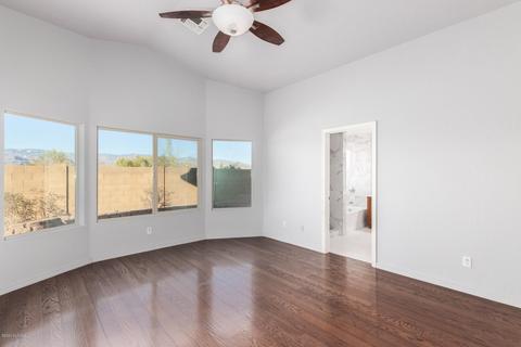 9679 E Belasco Loop, Tucson, AZ 85748 photo 11