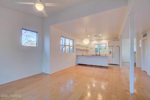 547 E Roger Rd, Tucson, AZ 85705 photo 3