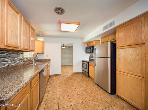 8060 Eli St, Tucson, AZ 85710 photo 12