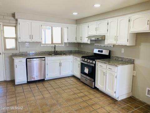 2852 W Capistrano Rd, Tucson, AZ 85746 photo 11