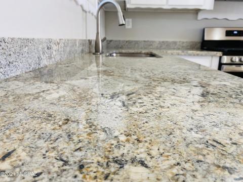 2852 W Capistrano Rd, Tucson, AZ 85746 photo 6