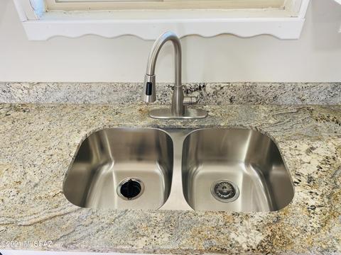 2852 W Capistrano Rd, Tucson, AZ 85746 photo 7