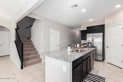 11976 E Becker Dr, Vail, AZ 85641 photo 5