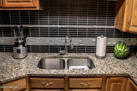 4318 E Sylvane St, Tucson, AZ 85711 photo 13