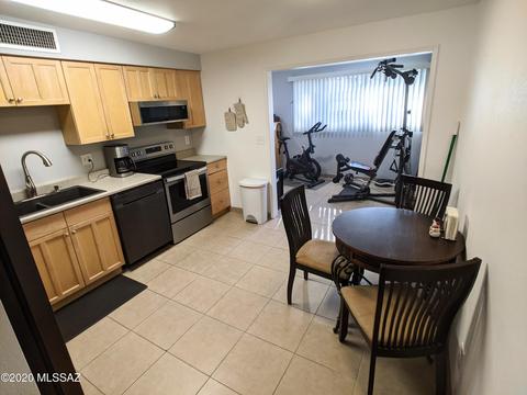 17 E Pastime Rd, Tucson, AZ 85705 photo 9