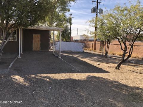 3946 E Sylvane Dr, Tucson, AZ 85711 photo 2