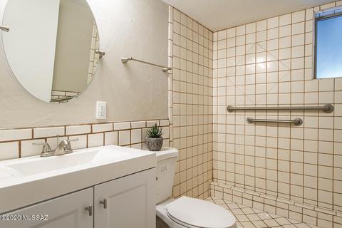 5209 E 23rd St, Tucson, AZ 85711 photo 10