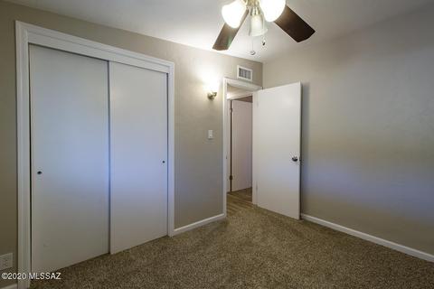 5209 E 23rd St, Tucson, AZ 85711 photo 12