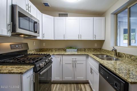 5209 E 23rd St, Tucson, AZ 85711 photo 8