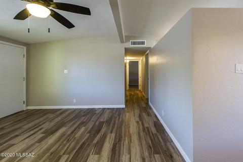5209 E 23rd St, Tucson, AZ 85711 photo 5