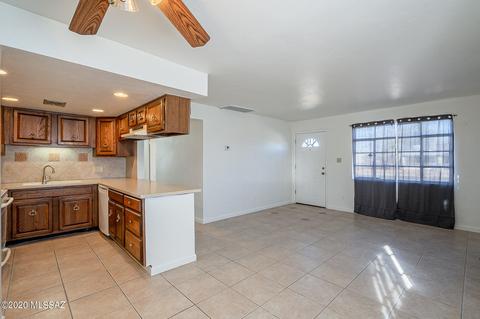 4656 E 16th St, Tucson, AZ 85711 photo 2