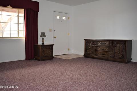 907 Encanto St, Willcox, AZ 85643 photo 2