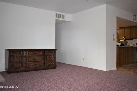907 Encanto St, Willcox, AZ 85643 photo 3