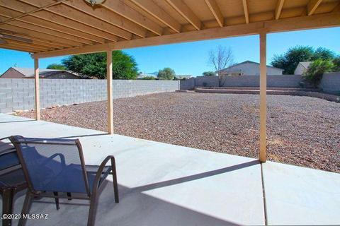 8916 E Apache Well Pl, Tucson, AZ 85730 photo 9