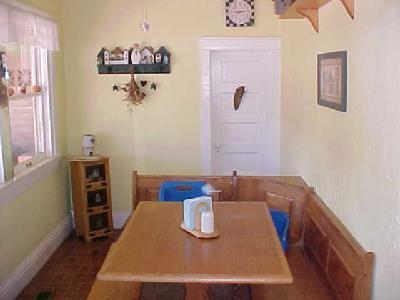 212 E Vista Dr, Bisbee, AZ 85603 photo 4