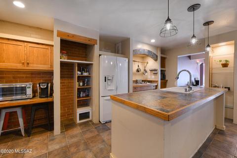 418 E Pastime Rd, Tucson, AZ 85705 photo 2