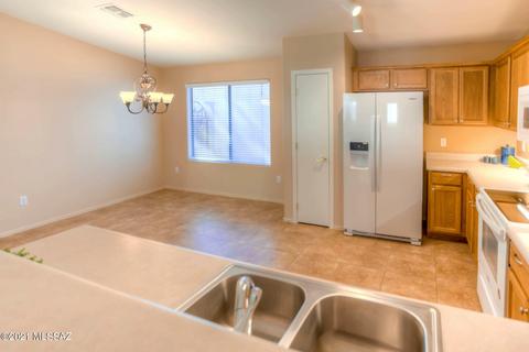 12766 E Red Iron Trl, Vail, AZ 85641 photo 12