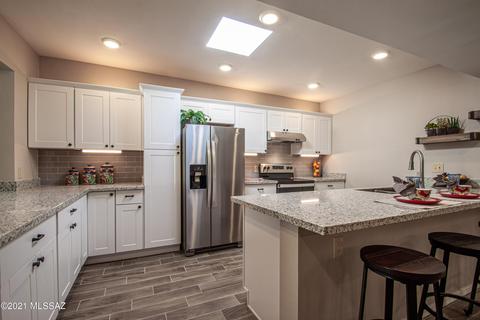 8023 E Shadow Ln, Tucson, AZ 85750 photo 20