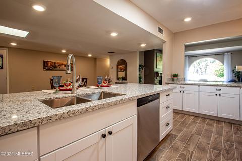 8023 E Shadow Ln, Tucson, AZ 85750 photo 25