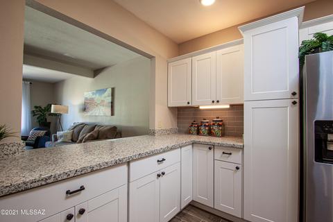 8023 E Shadow Ln, Tucson, AZ 85750 photo 19
