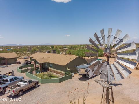 1924 W Thunder Rd, Vail, AZ 85641 photo 1