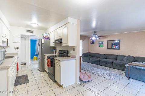 6517 E Nelson Dr, Tucson, AZ 85730 photo 5