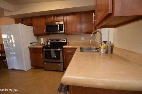 7233 E 29th St, Tucson, AZ 85710 photo 3