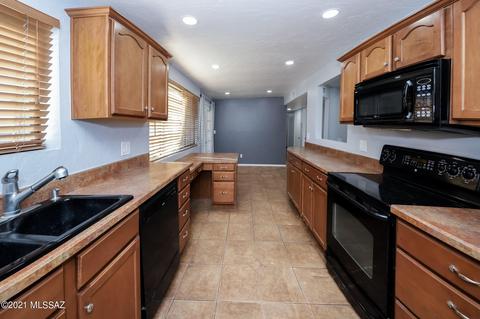 7332 E Random Ridge Dr, Tucson, AZ 85710 photo 7