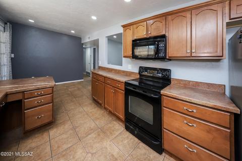 7332 E Random Ridge Dr, Tucson, AZ 85710 photo 8